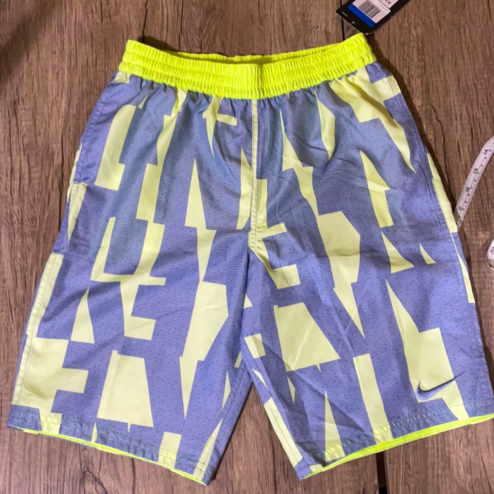 Boys XL Nike Swim Trunks Water Shorts NWT
